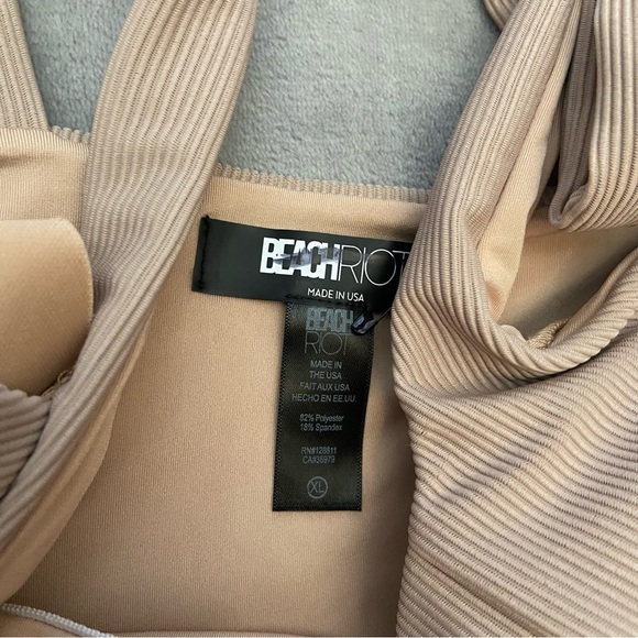 New! Beach Riot Sydney ribbed belted One-Piece Swimsuit 3350 - Picture 9 of 11